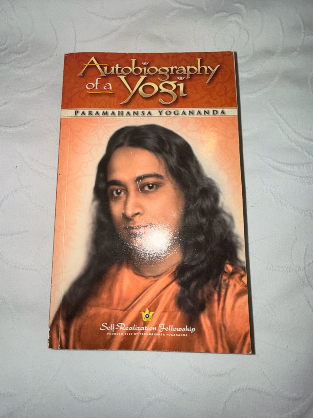 Autobiography of a Yogi Paramahansa Yogananda Paperback Self Realization Fellows